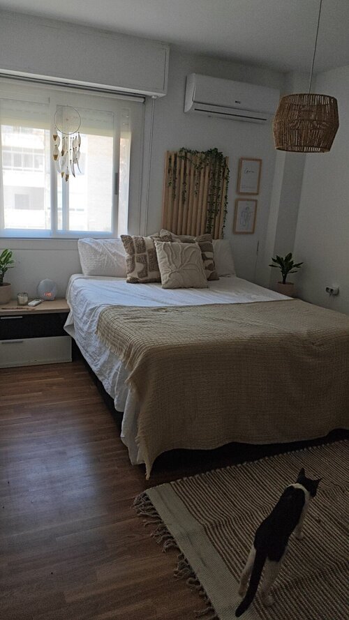 All included room for 1 person with air conditioner 