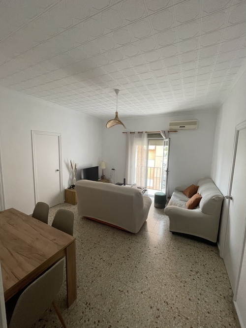 Habitación luminosa a 10min de universidad y hospital 