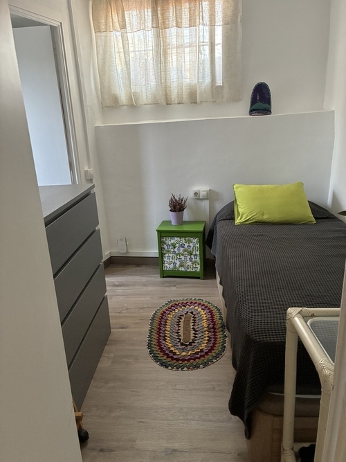 Habitación individual con aseo privado Raval