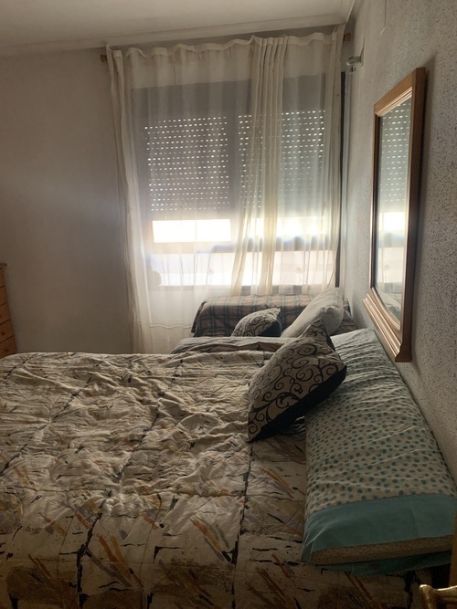 Habitacion en valencia.
Zona av baleares