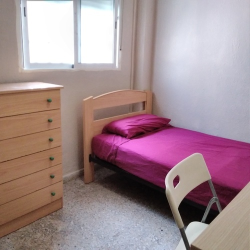 SL  Room for international student flatshare (La Plata)
