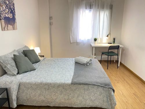 (MP22 H1) Habitación doble en piso COMPARTIDO, Madrid. 