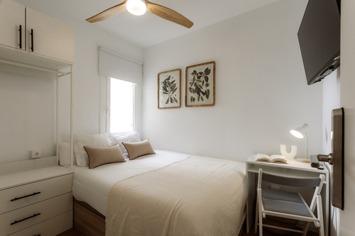 ROOM MENORCA - Private room near Camp Nou