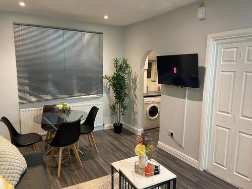 Piso de 1 dormitorio renovado en Málaga