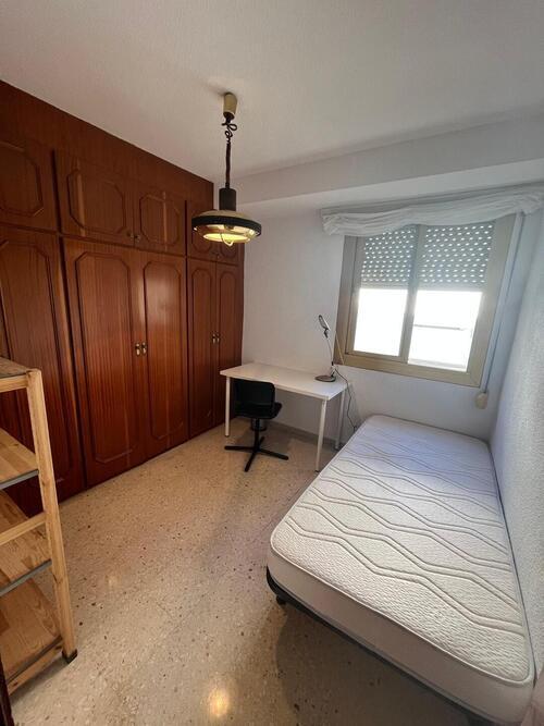 ALQUILER HABITACION PARA ESTUDIANTES
