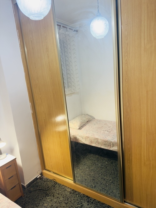 Habitacion pequeña, para estancias cortas 