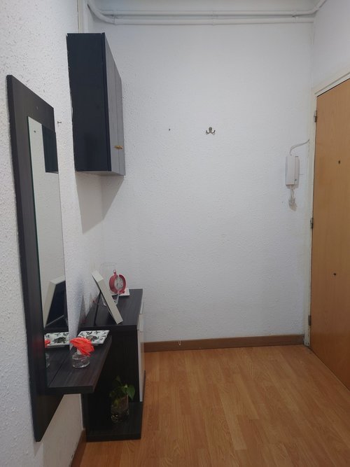 Habitación    confortable con amueblada con TV 
