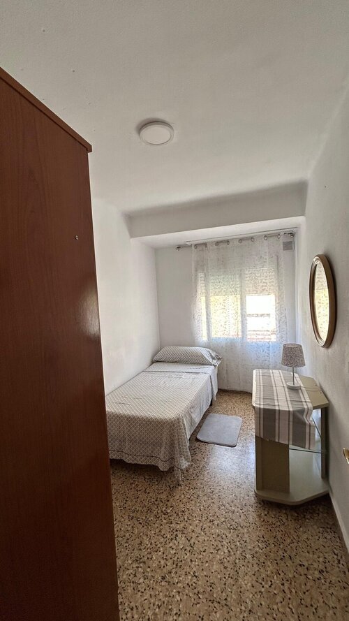 Habitación con mucha luz en Sant Marcel·lí