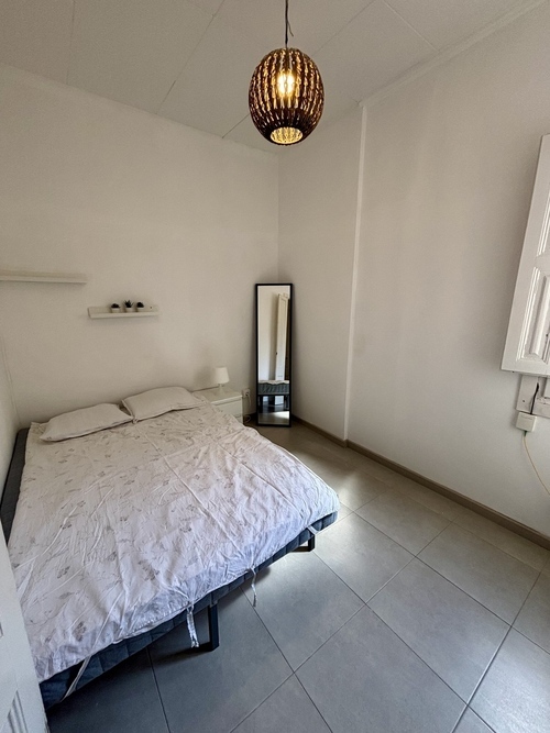 Room with Private Living Room – Next to Sagrada Familia