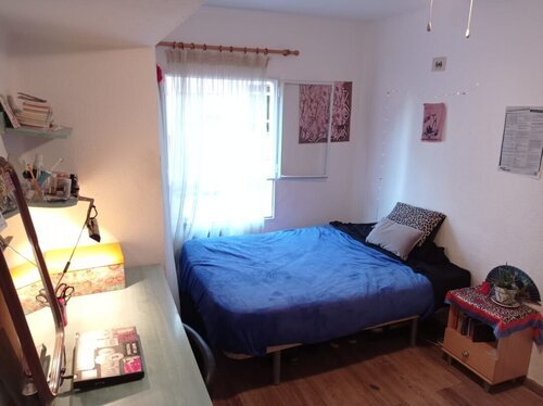 Habitación con mucha luz en Ciutat Fallera