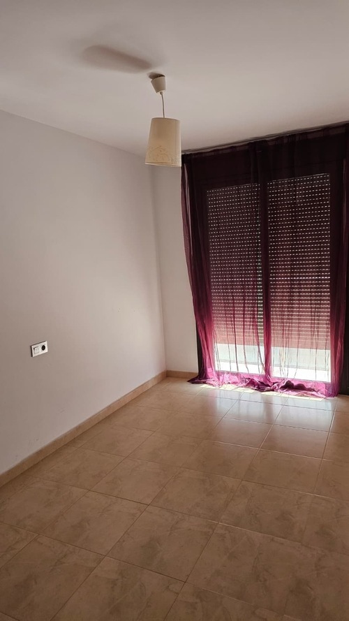 🏠 HABITACIÓN CON BAÑO PRIVADO – MURCIA

📍Murcia