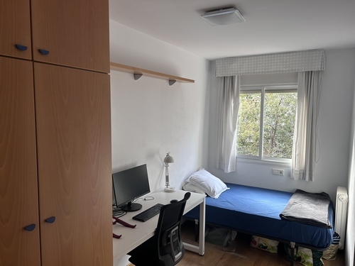 habitacion luminosa cama doble