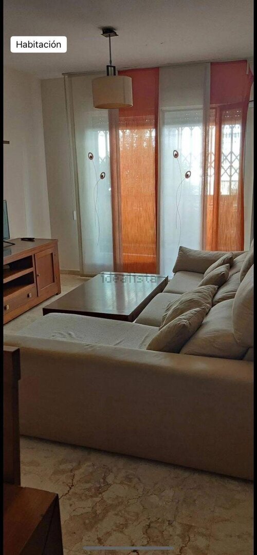 SE BUSCA COMPAÑERA DE PISO 💫