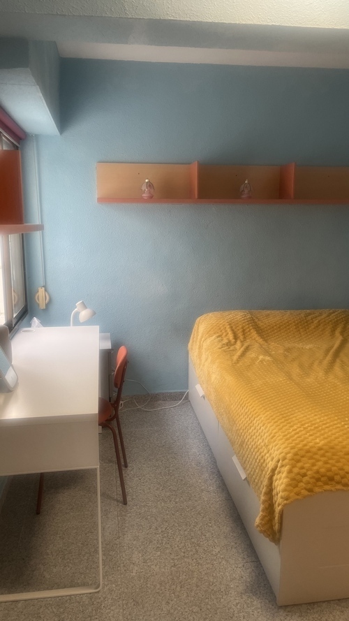 Room calle Gonzallo Mengual 