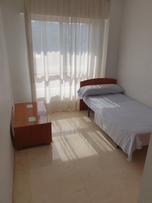Piso tranquilo,limpio y en buena zona 