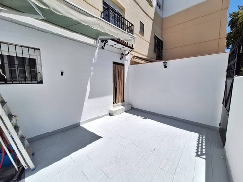 ALQUILER CASA INDEPENDIENTE PINO MONTANO SEVILLA