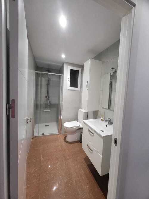 Habitación en piso compartido, ambiente tranquilo