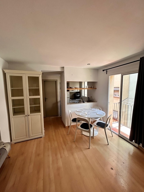 Luminous Apartment | 1 Min to  Barceloneta