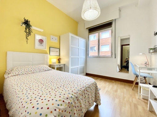 Habitación tranquila y luminosa 