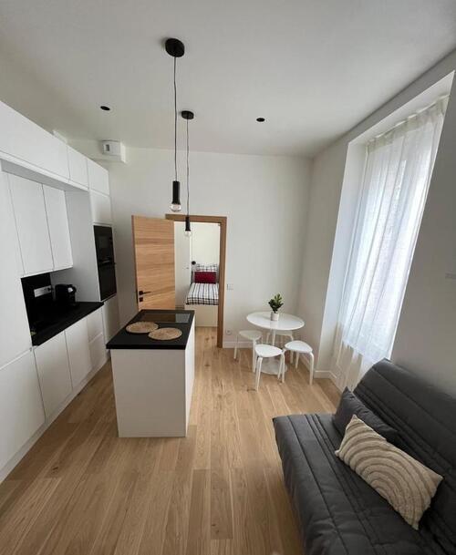 Piso de 1 dormitorio - Madrid zona Almagro/Chamberí