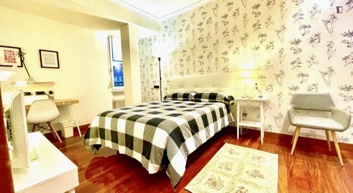 habitacion amplia y confortable