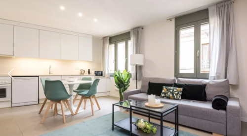 Modern apartment located right in the heart of city