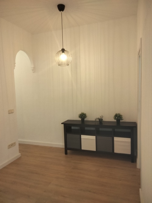 2 bedroom flat with terrace 