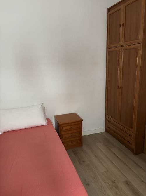 Habitación en piso de chicas Valencia 