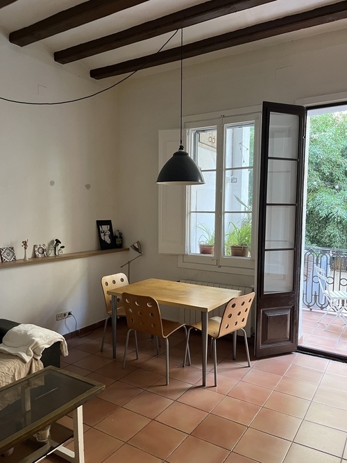 Room in Poble Sec