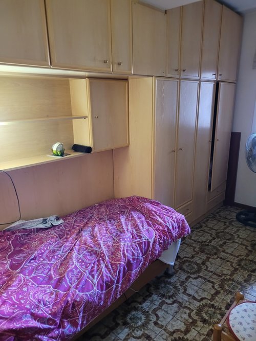 Habitación  pequeña Amoblada 