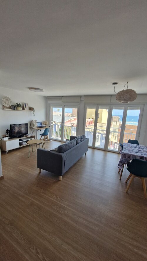 Apartment with Sea views next to Postiguet Beach