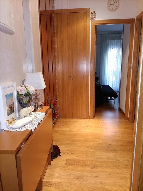 Habitación con mucha luz, super cómoda, en Las Acacias 