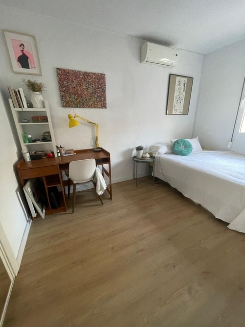 Bonita Habitación en Triana con aire acondicionado