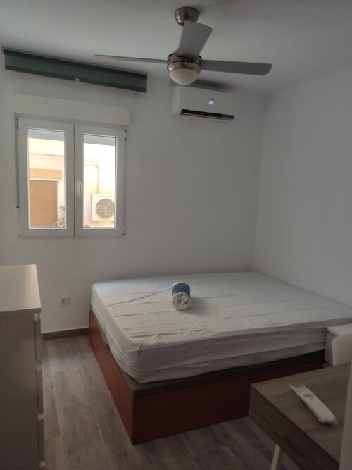 Habitación luminosa con AC en Cruz del Molinillo