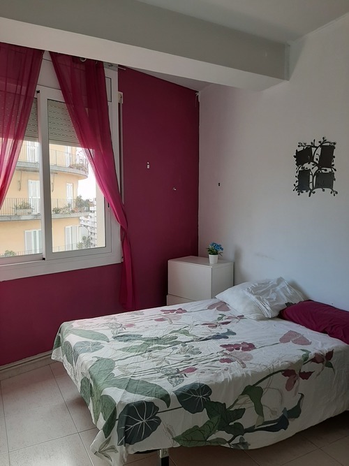 Rent a room in Barcelona