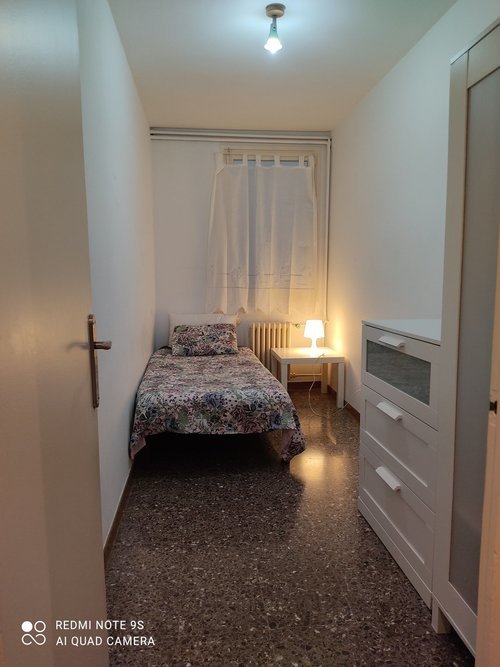Habitación para CHICA en Dreta de l'Eixample