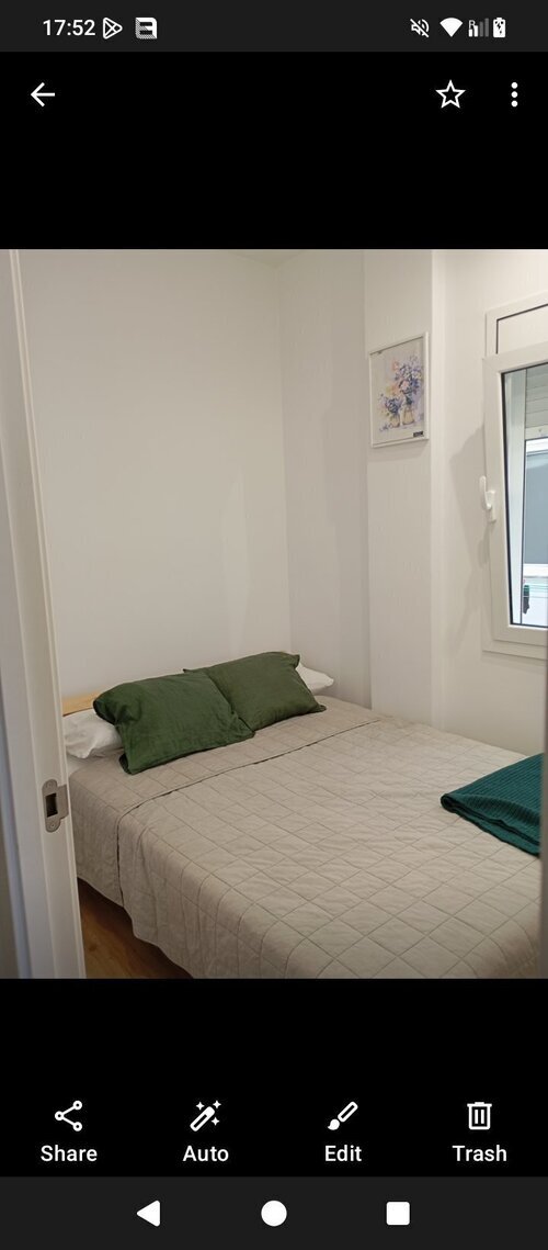 Cozy room in bright apartment 