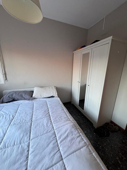 Amplia habitación para parejas o persona sola 