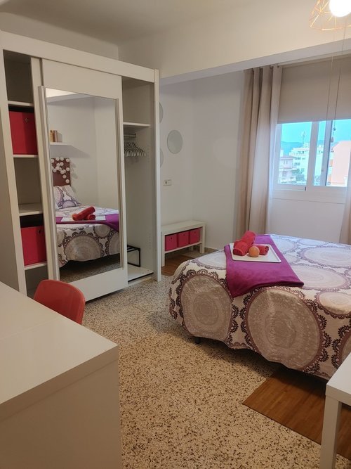 Habitación con mucha luz en Son Ferriol