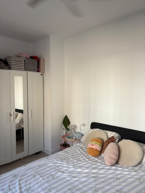 Main room in a beautiful flat near Torres de serrano