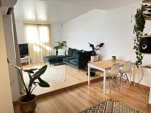 Habitacion en Atico muy luminoso con terraza privada