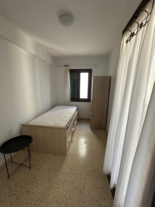 Habitacion a 5 min del centeo.