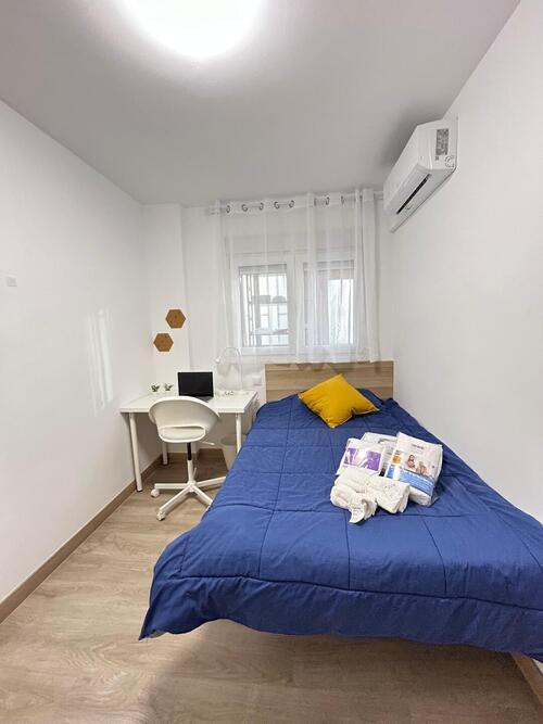 Preciosa habitación, amplia y luminosa