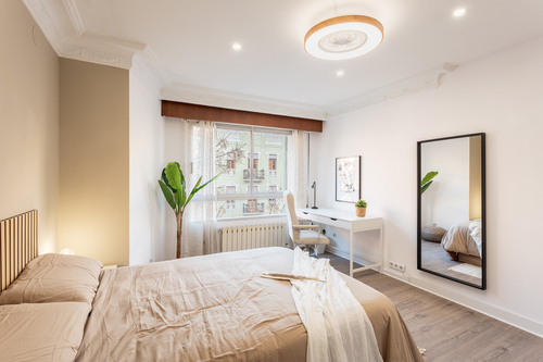 Juan Llorens 38, Big Coliving room w/ natural light R5