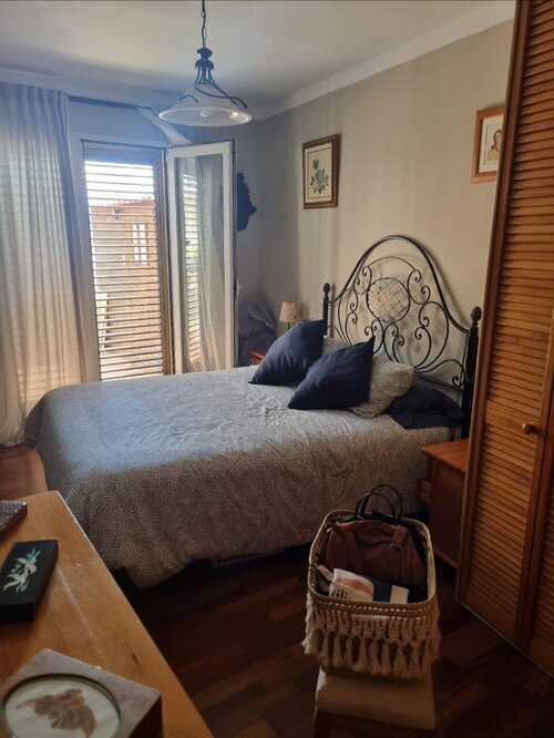 Habitación con mucha luz en L'Olivera