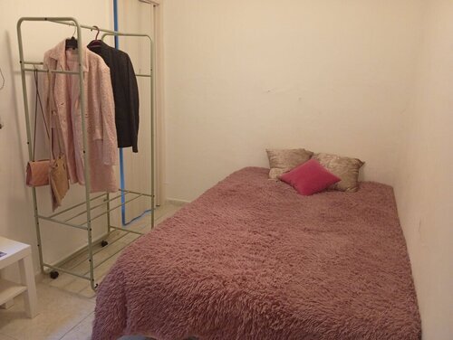 Habitación con cama grande+baño provado