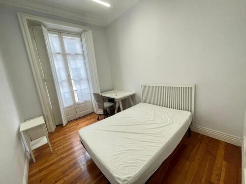 Habitación para estudiantes en la mejor zona de Bilbao