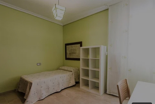 Habitación en El Cónsul - III