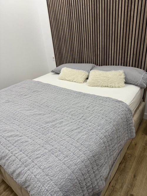 Habitación sin depósito, con baño privado si 