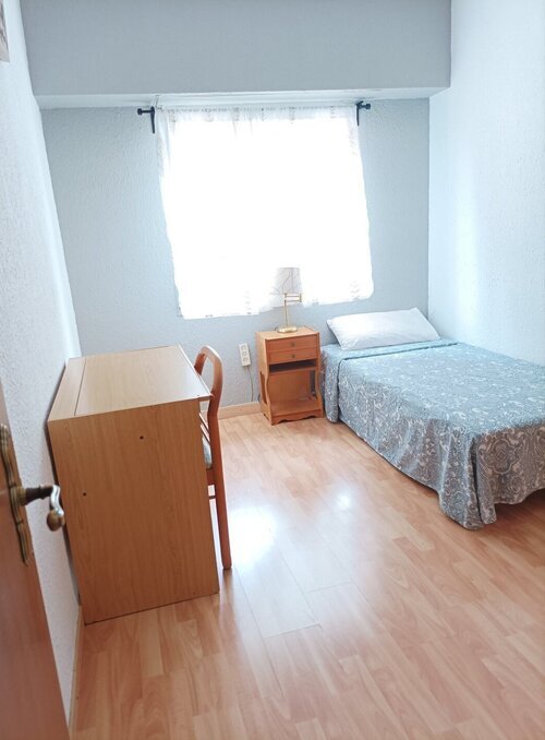 Habitación para CHICA